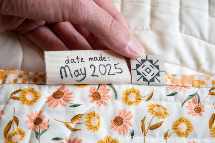 Gertrude's Star Woven Sew-in Labels - 4ct